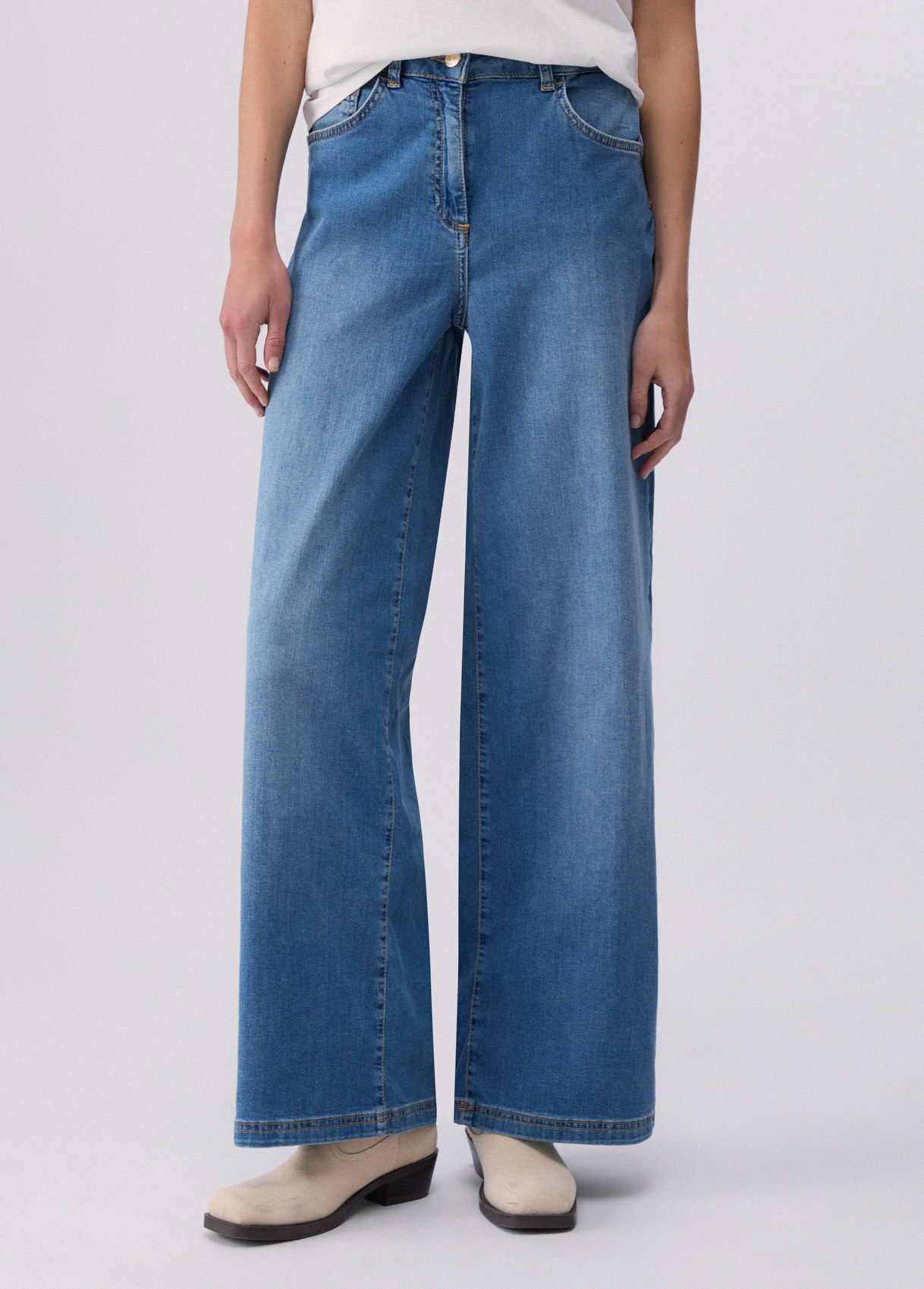 Liu Jo Wide-leg Jeans With Maxi-logo