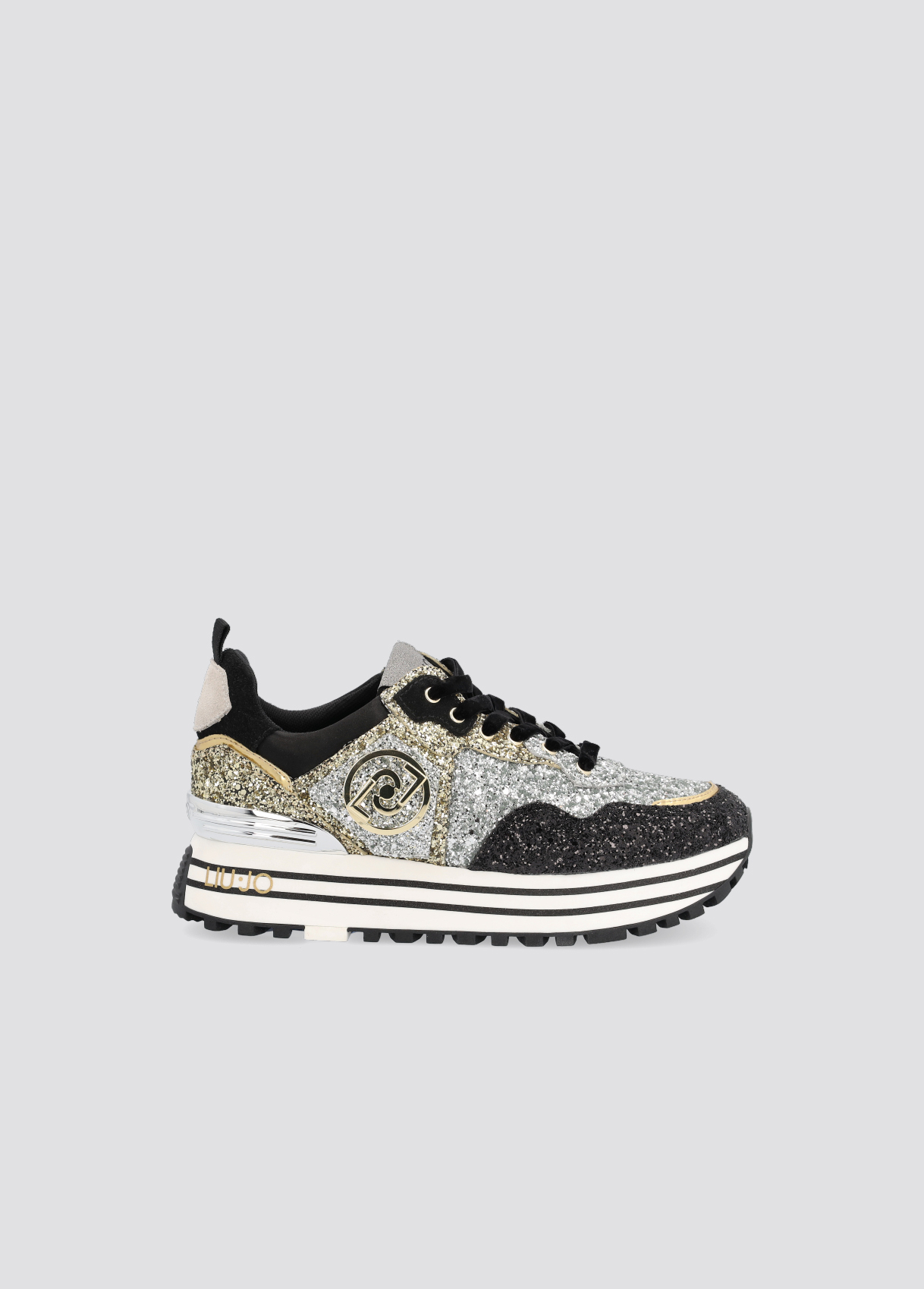 Sneakers with glitter